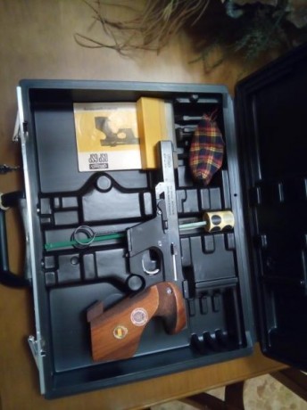 Buenas tardes amigos pongo aqui unas armas que tengo que vender por falta de tiempo, empezamos con la 11