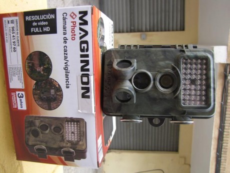 VENDO CÁMARA NUEVA SIN USO, SÓLO PARA VER FUNCIONAMIENTO, CON MANUAL EN ESPAÑOL Y TECLADO EN ESPAÑOL,CON 02