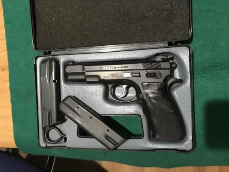 Hola a todos, pongo a la venta las siguientes armas:

Revolver S&W modelo K-14 calibre 38 Spl, estado 00