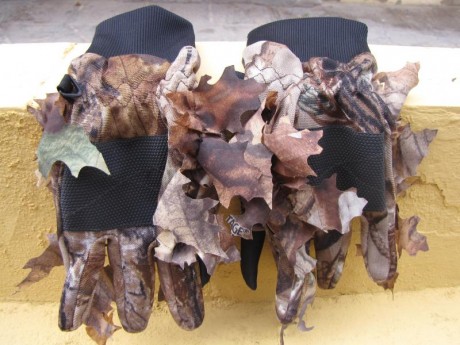 VENDO GUANTES  CAMO  3D  DE  HOJAS  MARCA  REALTRE  MADE IN U.S.A, TALLA L-XL  ELASTICOS, NUEVOS, PRECIO 02