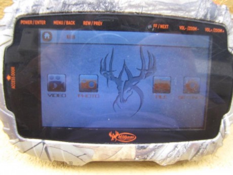 VENDO MONITOR DE TARJETAS SD, ESPECIALMENTE USADO  PARA LEER LAS TARJETAS DE LAS CÁMARAS  DE FOTOTRAMPEO, 02