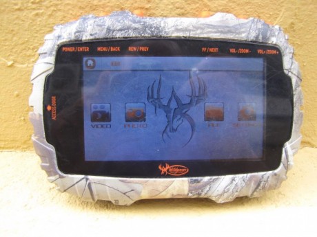 VENDO MONITOR DE TARJETAS SD, ESPECIALMENTE USADO  PARA LEER LAS TARJETAS DE LAS CÁMARAS  DE FOTOTRAMPEO, 01