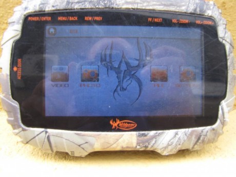 VENDO MONITOR DE TARJETAS SD, ESPECIALMENTE USADO  PARA LEER LAS TARJETAS DE LAS CÁMARAS  DE FOTOTRAMPEO, 00