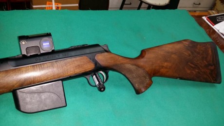 Vendo sauer 303 del calibre 300 wm ,muy buen estado con muy pocos tiros. El rifle en su maletín, con el 02