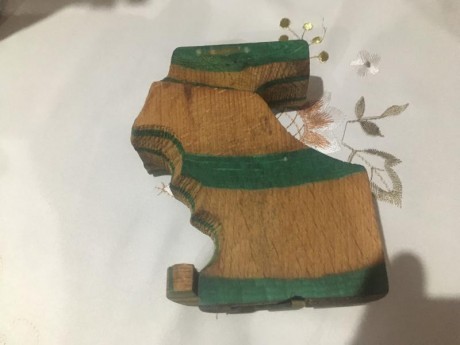 Hola vendo empuñadura para pistola gps laminada 60€ 41