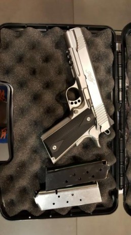 se vende KIMBER 1911 TLR 45 ACP - Se retira de la venta
Con dos cargadores y miras de tritio
Tiene 1,5 01