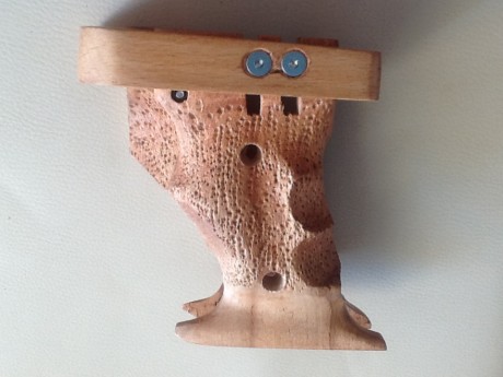 Hola, vendo esta empuñadura anatomica regulable para ZURDOS de la pistola Astra TS 22 son nuevas y casi 02