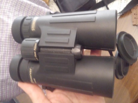Quiero comprarme unos prismáticos de clase media alta y los aumentos tengo claro que seran  10x40 o 10x42 41