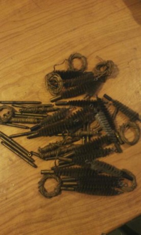 Tapón tubo limpieza/soporte bayoneta 20 €
Caja de disparo 25 €
Selector 10 €
Juego feminela 5 €
Bocacha 00