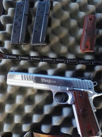 Hola, un amigo y compañero de tiro, vende una STI Trojan 9 Pb. por falta de uso y tener mas armas de este 01