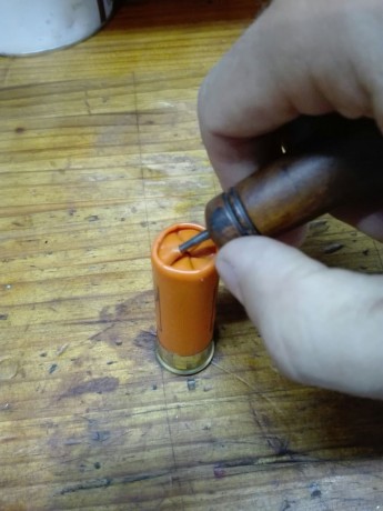 pues eso me gustaria hacer un recopilatorio de tablas de recarga para escopeta.

Para empezar ahí os pongo 140