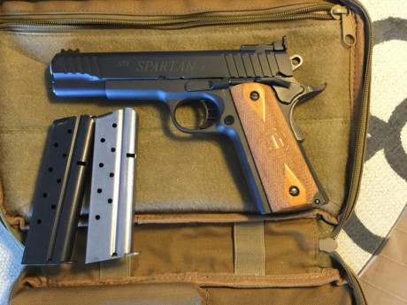 Se vende pistola STI modelo Spartan, calibre 9 mm.
Pistola monohilera 1911 con dos cargadores y su caja 01
