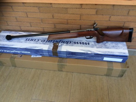 VENDO CARABINA ANSCHUTZ del 22 lr. Modelo 2013/690 de longitud de cañon con culata BR . EN PERFECTO ESTADO( 02