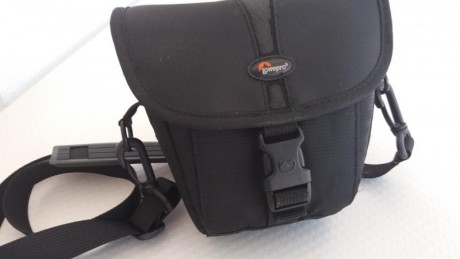 Vendo dos cascos electrónicos  PELTOR SPORTTAC , funcionando perfectamente.
Se acompañan de bolsa de bandolera 31