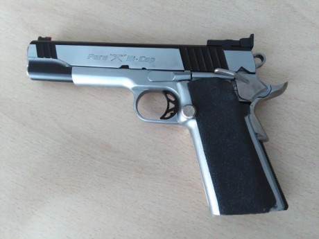 Vendo mi Para Ordnance 16.40 Limited del calibre 40SW con muy pocos disparos (2000 aprox.), funda IPSC, 01