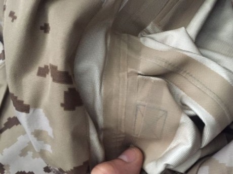 Se vende traje de intemperie árido sin usar, totalmente nuevo compuesto por chaqueton y pantalón. Pantalón 11