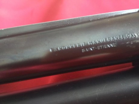 Se  pone en venta, el primer modelo de escopeta de caza semiautomatica, que fabricó la factoría Benelli, 00