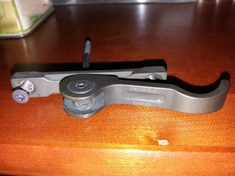 Montura desmontable tactica GGyG, para visor holografico Eotech o bushnell, posibilita el poder usar visor 00