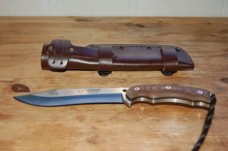 Vendo Cudeman JJSK 2 en acero Böhler n695, micarta marrón con separadores negros, funda de cuero marrón 01