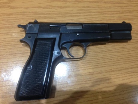 Ya está Vendida ****************Vendo Browning GP 35 Hi Power, 9 mm pb. Arma de fabricación Belga, esta 02