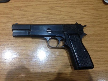 Ya está Vendida ****************Vendo Browning GP 35 Hi Power, 9 mm pb. Arma de fabricación Belga, esta 01