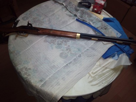 Pues eso, vendo Ardesa Hawken Woodsman percusión .45 (https://www.ardesa.com/producto-509-rifle-hawken-woodsmancon) 02