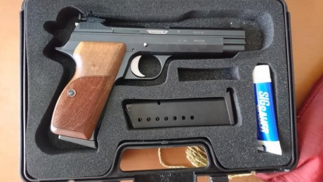 Vendo, perfecto estado, maletin 2 cargadores
Precisión. 
1600 €. 02