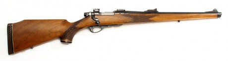  REBAJADO  
Pequeño y ligero rifle calibre .243 Win que es un verdadero capricho y además una pieza notablemente 11