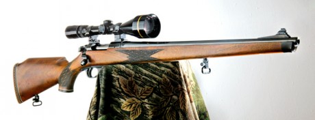  REBAJADO  
Pequeño y ligero rifle calibre .243 Win que es un verdadero capricho y además una pieza notablemente 21