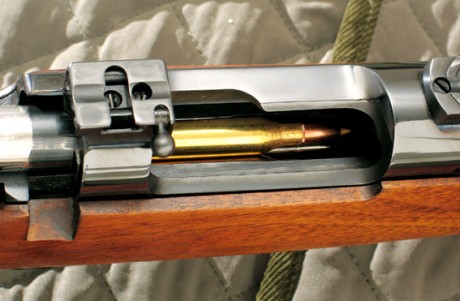  REBAJADO  
Pequeño y ligero rifle calibre .243 Win que es un verdadero capricho y además una pieza notablemente 41
