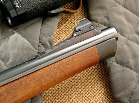  REBAJADO  
Pequeño y ligero rifle calibre .243 Win que es un verdadero capricho y además una pieza notablemente 40