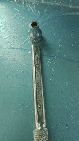 Tapon para la boca estriada de 12mm
LLenado de la boca.
Limado de la boca hasta que da el peso que quiero. 11