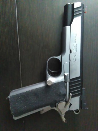 Vendo mi Para Ordnance 16.40 Limited del calibre 40SW con muy pocos disparos (2000 aprox.), funda IPSC, 50