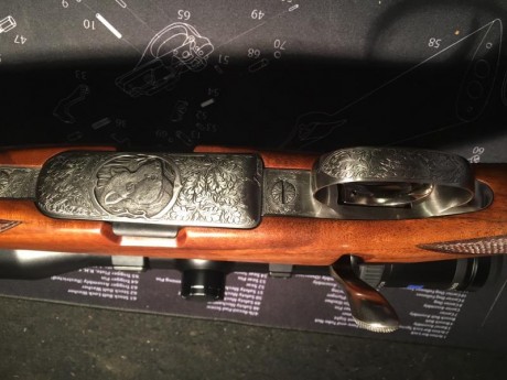 Buenas tardes,

pongo a la venta por falta de uso este riflazo

Mannlicher Classic 30-06
Grabados a mano 02