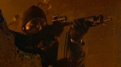 Compañeros,

En vista de las ganas de algunos (Elcafe, Wilcow, Vrakk, etc) por adivinar armas de películas 80