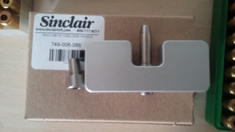 Hola. Vendo este torneador de cuello de la marca Sinclair (Made in USA), con su correspondiente mandril 01