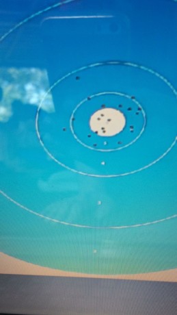 Vendo este fenómeno de precision. Tiene alrededor de 450 tiros. Creo q es de los mejores q han llegado.
Lleva 40