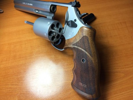 VENDO REVOLVER S&W 686/357 -ULTIMO MODELO DEL FABRICANTE-de OCTUBRE 2016 con muy poco uso y en garantia 50