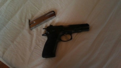 Cambio pistola cz 85 ideal ipsc con dos cargadores por escopeta de caza o tiro 110
