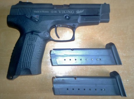 Vendo TOKAREV BAIKAL MP446 nueva a estrenar, guiada con A como arma personal
va con funda para zurdos 02