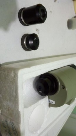 Vendo visor japones Mirador, tiene buena calidad de imágenes. Lo vendo con tres lentes fijas intercambiables 01