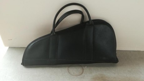 Señor mayor compañero de club me ha pedido que le anuncie su Llama 38
Doy fe que esta como nuevo pues 11