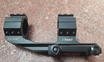 Vendo montura para rifles AR marca Burris modelo P.E.P.R. 

Precio: 80 eu + portes

Para visor con tubo 00