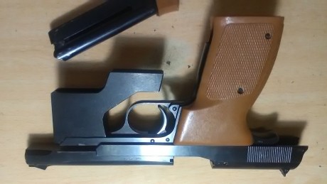 En venta Norinco TT Olympia 22 lr , muy nueva , no llega a 300 disparos , la compre para la niña y no 01