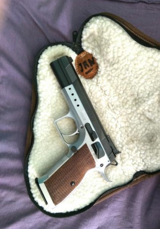 Pistola Tanfoglio Límited 9 mm. En perfecto estado.
La compré hace tres meses para participar en el campeonato 10