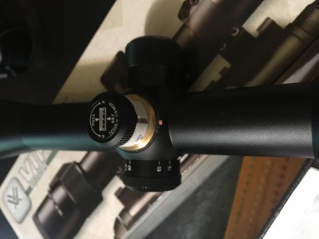 Vendo este visor solo usado para poner en tiro un rifle en galeria y hacer fotos, ninguna marca, ni rastro 00