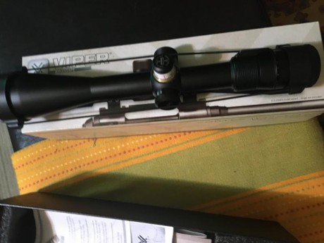 Vendo este visor solo usado para poner en tiro un rifle en galeria y hacer fotos, ninguna marca, ni rastro 11