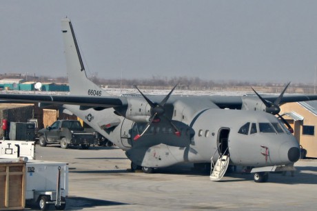 Indagando por ahí he encontrado información e imágenes de aviones españoles sirviendo en destinos poco 170
