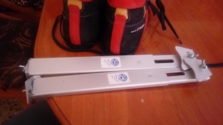 buenas compañeros vendo un par de botas de tiro corami practicamente nuevas se an usado 2 veces , vienen 02