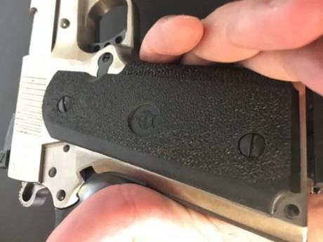 Vendo pistola Norinco 1911 A1 9 mm pb. 
Está en perfecto estado y funcionamiento. Lleva alza regulable 01